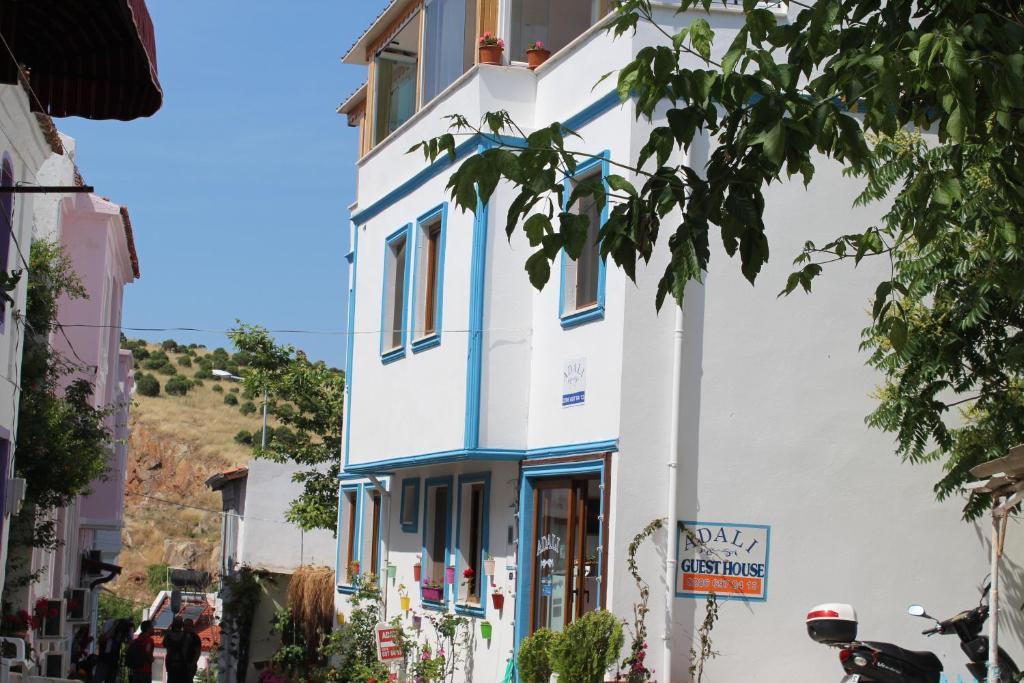 Adali Guest House بوزجادا المظهر الخارجي الصورة