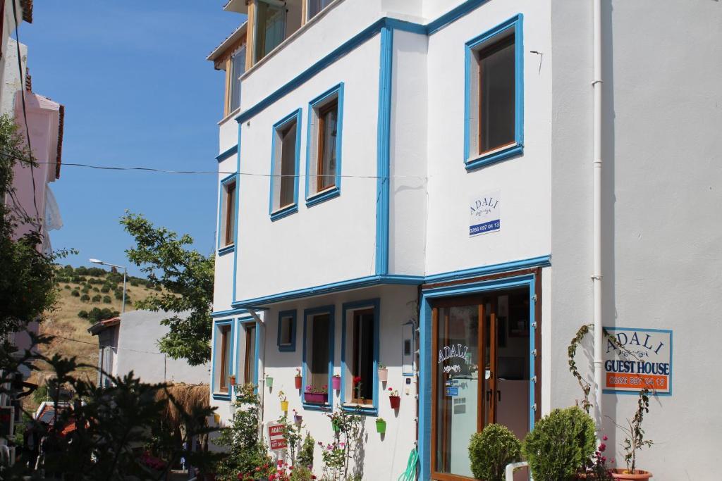 Adali Guest House بوزجادا المظهر الخارجي الصورة